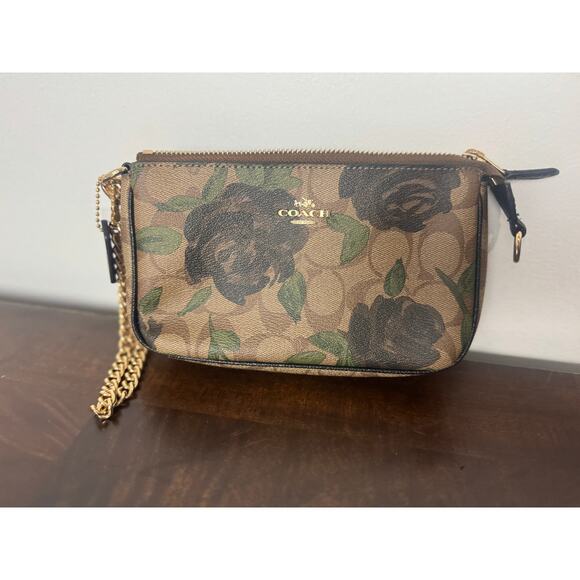 Coach  Large Wristlet Signature Canvas with Camo Rose Floral Print NWT - Picture 6 of 16